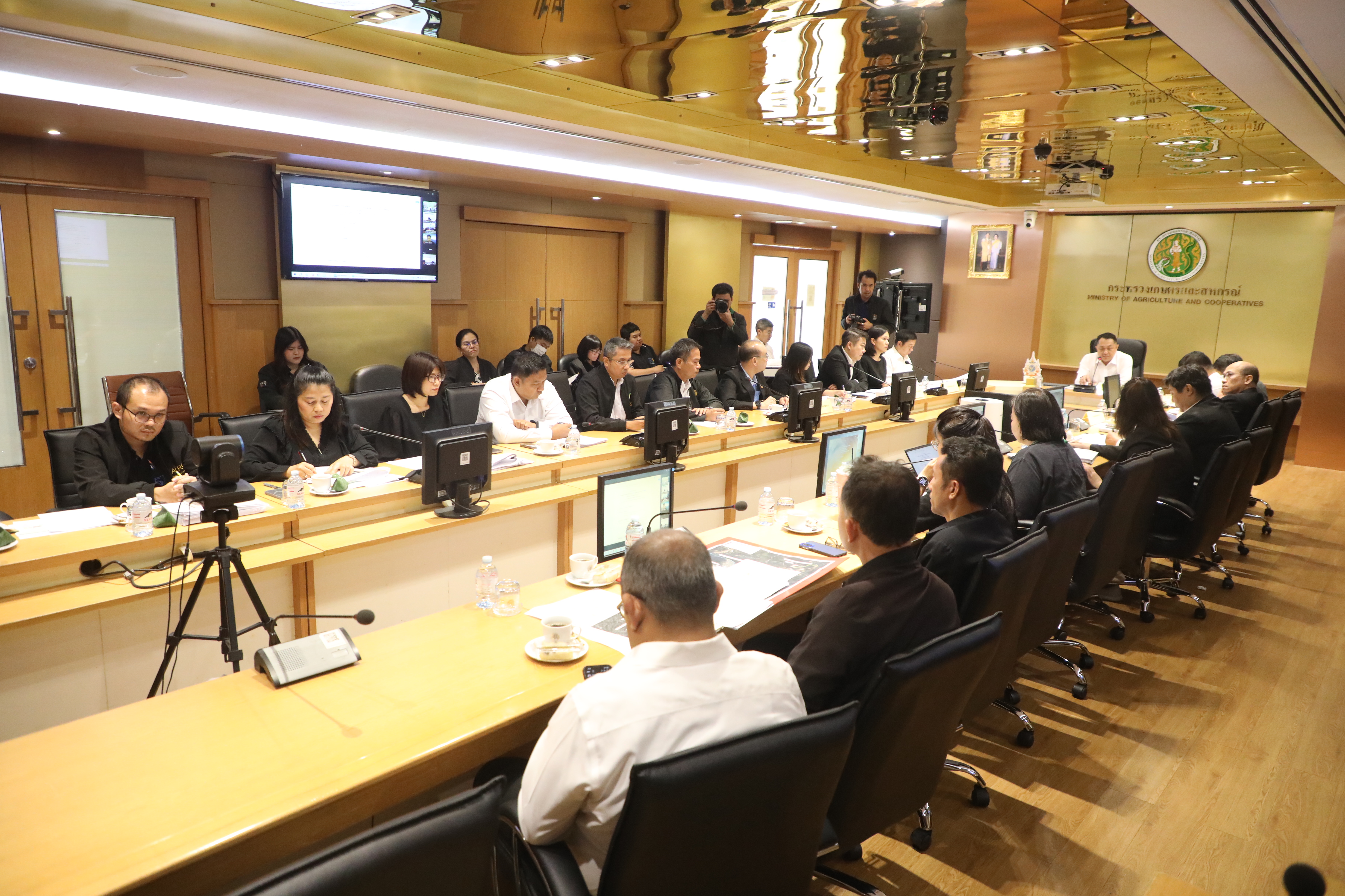 title - ส.ป.ก. เข้าร่วมประชุม ติดตามการขับเคลื่อนข้อสั่งการของรัฐมนตรีว่าการกระทรวงเกษตรและสหกรณ์